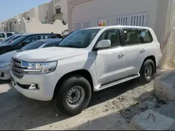 Toyota  Land Cruiser  GXR  2019  Automatic  240,000 Km  6 Cylinder  Four Wheel Drive (4WD)  SUV  White