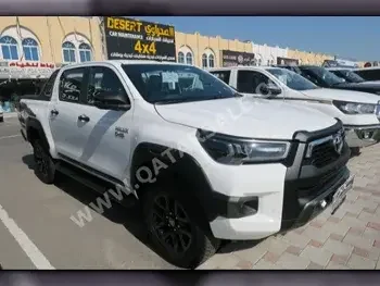 Toyota  Hilux  SR5 Adventure  2024  Automatic  0 Km  4 Cylinder  Four Wheel Drive (4WD)  Pick Up  White  With Warranty