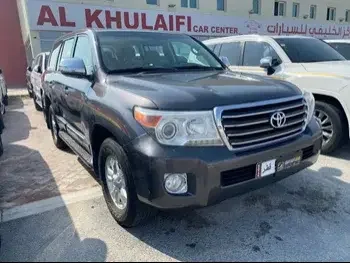 Toyota  Land Cruiser  GXR  2013  Automatic  245,000 Km  8 Cylinder  Four Wheel Drive (4WD)  SUV  Gray