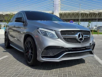 مرسيدس - بنز  جي ال اي  63S AMG  2016  اوتوماتيك  79,000 كم  8 سلندر  دفع رباعي  اس يو في  رمادي ميتالك