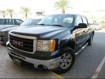 GMC  Sierra  1500  2009  Automatic  230,000 Km  8 Cylinder  Four Wheel Drive (4WD)  Pick Up  Black