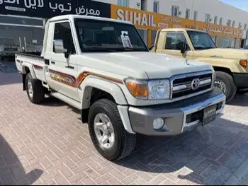 Toyota  Land Cruiser  LX  2021  Manual  68,000 Km  6 Cylinder  Four Wheel Drive (4WD)  Pick Up  White