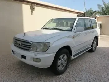  Toyota  Land Cruiser  VXR  2006  Automatic  307,000 Km  8 Cylinder  Four Wheel Drive (4WD)  SUV  White  With Warranty