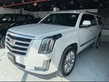 Cadillac  Escalade  ESV  2019  Automatic  105,000 Km  8 Cylinder  Four Wheel Drive (4WD)  SUV  White