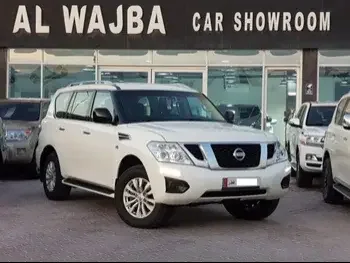 Nissan  Patrol  Platinum  2016  Automatic  186,000 Km  8 Cylinder  Four Wheel Drive (4WD)  SUV  White