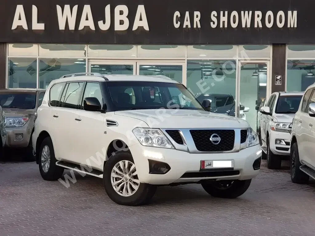 Nissan  Patrol  Platinum  2016  Automatic  186,000 Km  8 Cylinder  Four Wheel Drive (4WD)  SUV  White