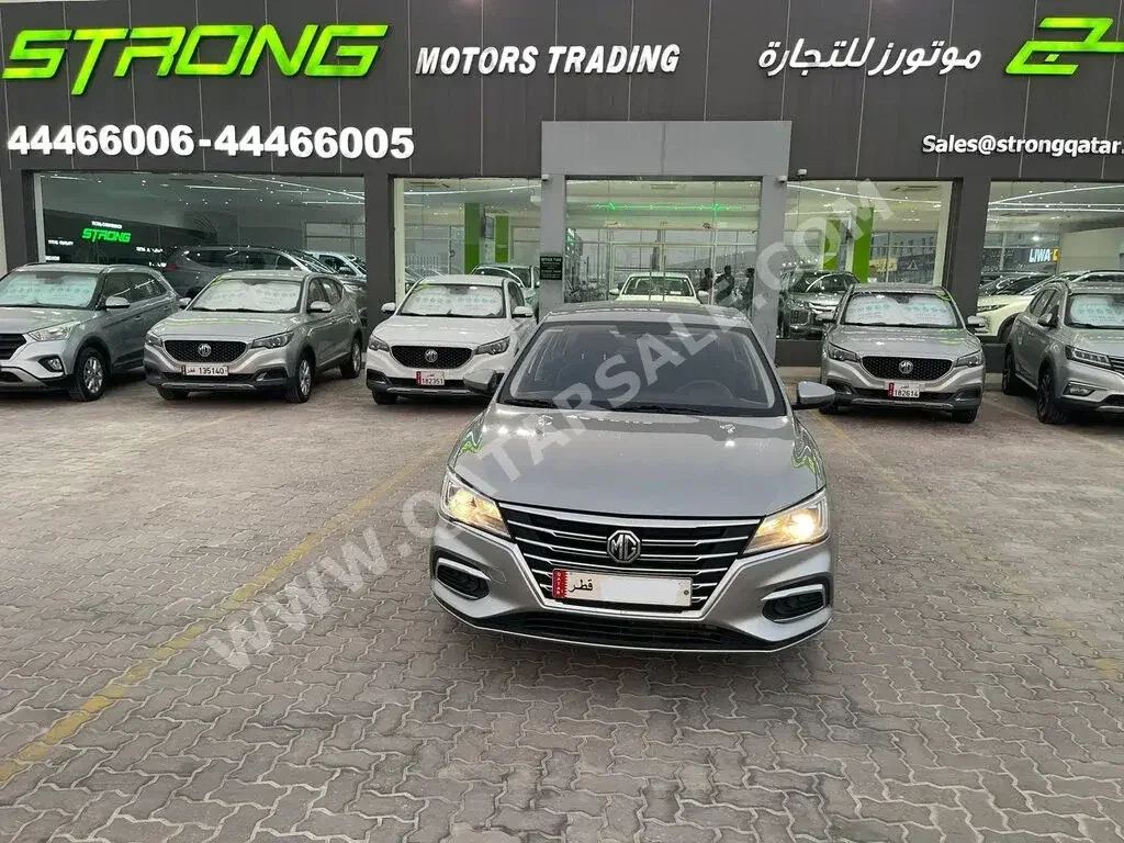 ام جي  5  2022  اوتوماتيك  95,000 كم  4 سلندر  سحب امامي  سيدان  رمادي  تحت الضمان