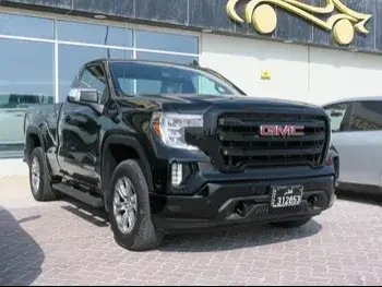 GMC  Sierra  Elevation  2022  Automatic  43,000 Km  8 Cylinder  Four Wheel Drive (4WD)  Pick Up  Black  With Warranty