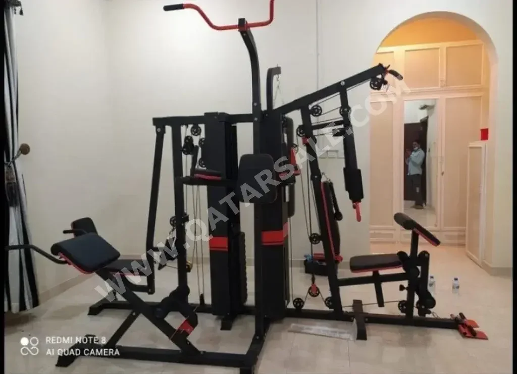 آلات معدات الجيم - جهاز عضلة الذراع  - متعدد الألوان  مع وسائد  مع التركيب  مع التسليم