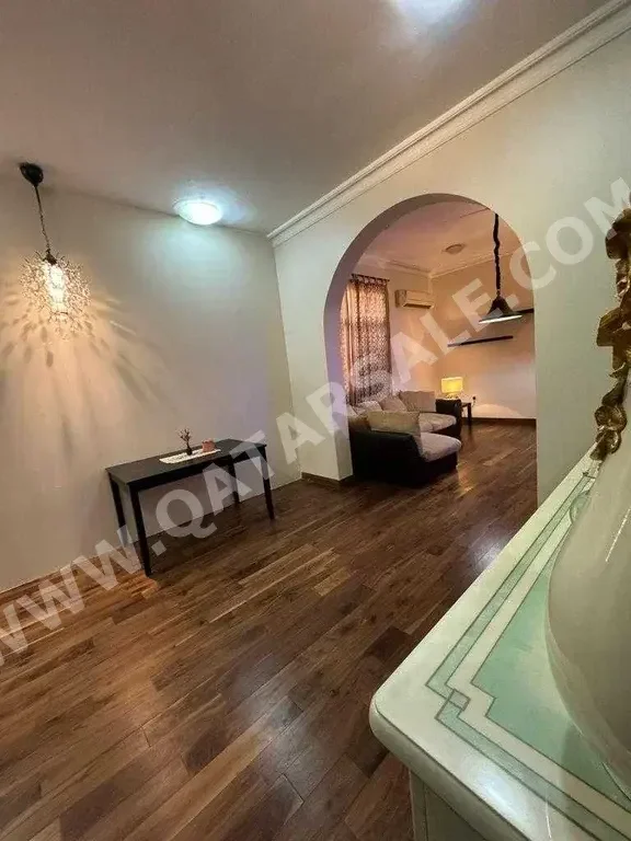 1 Bedrooms  Apartment  For Rent  Doha -  Al Duhail  Fully Furnished