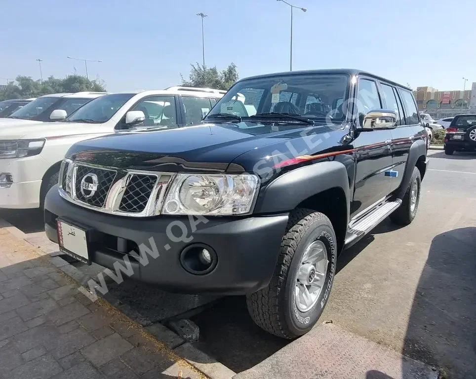 Nissan  Patrol  Super Safari  2023  Automatic  0 Km  6 Cylinder  Four Wheel Drive (4WD)  SUV  Black