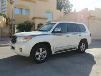 Toyota  Land Cruiser  GXR  2014  Automatic  168,000 Km  8 Cylinder  Four Wheel Drive (4WD)  SUV  White