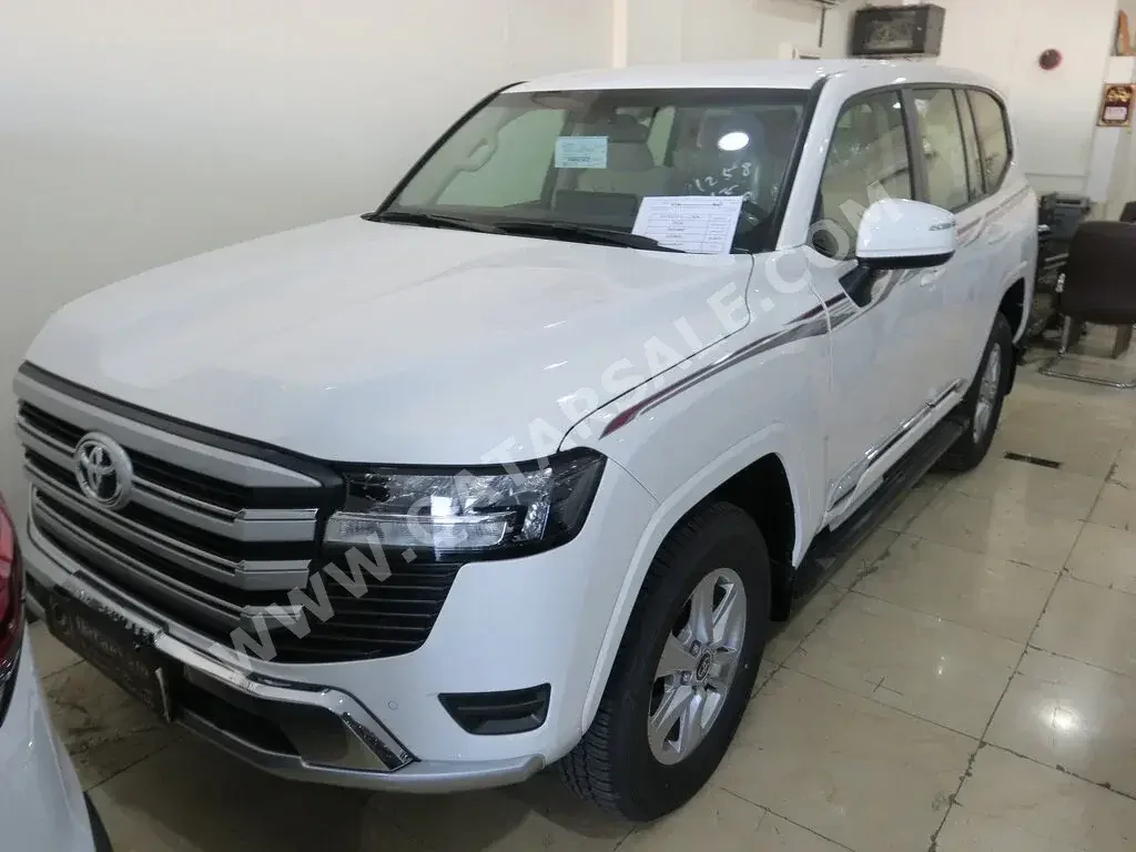  Toyota  Land Cruiser  GXR  2024  Automatic  0 Km  6 Cylinder  Four Wheel Drive (4WD)  SUV  White  With Warranty