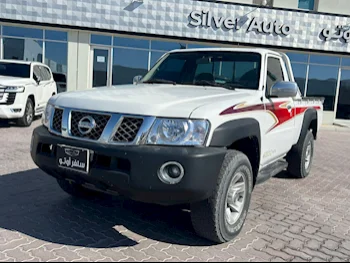 Nissan  Patrol  Pickup  2014  Automatic  166,000 Km  6 Cylinder  Four Wheel Drive (4WD)  Pick Up  White