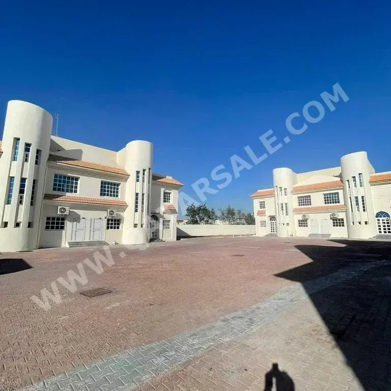 1 Bedrooms  Studio  For Rent  in Doha -  Al Duhail  Not Furnished