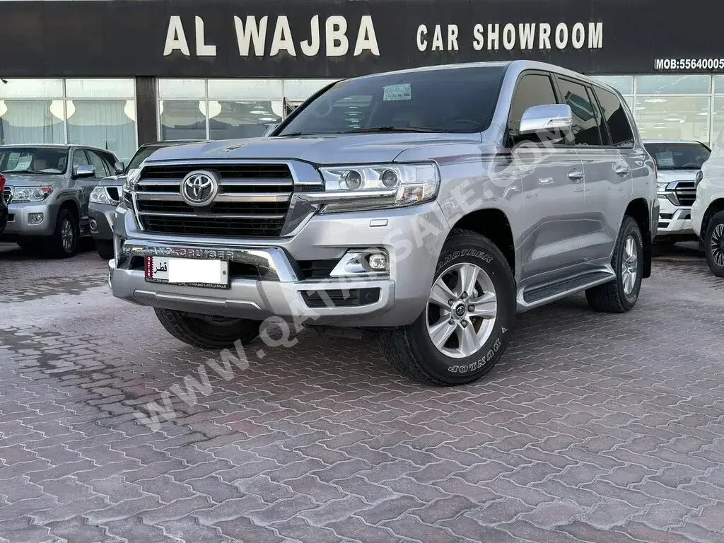 Toyota  Land Cruiser  GXR  2020  Automatic  21,000 Km  6 Cylinder  Four Wheel Drive (4WD)  SUV  Silver