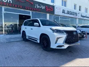 Lexus  LX  570 S Black Edition  2019  Automatic  151,000 Km  8 Cylinder  Four Wheel Drive (4WD)  SUV  White