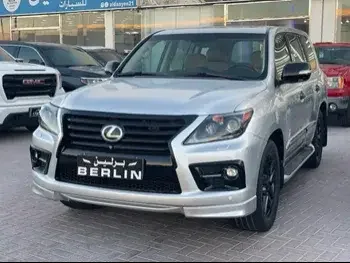 Lexus  LX  570  2009  Automatic  370,000 Km  8 Cylinder  Four Wheel Drive (4WD)  SUV  Silver