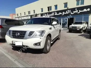 Nissan  Patrol  SE  2017  Automatic  280,000 Km  6 Cylinder  Four Wheel Drive (4WD)  SUV  White