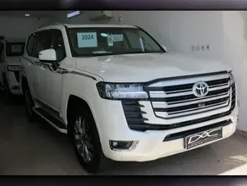 Toyota  Land Cruiser  GXR Twin Turbo  2024  Automatic  0 Km  6 Cylinder  Four Wheel Drive (4WD)  SUV  White  With Warranty