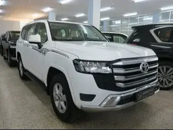 Toyota  Land Cruiser  GXR  2022  Automatic  85,000 Km  6 Cylinder  Four Wheel Drive (4WD)  SUV  White  With Warranty