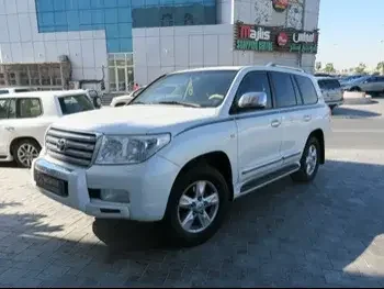 Toyota  Land Cruiser  VXR  2010  Automatic  396,000 Km  8 Cylinder  Four Wheel Drive (4WD)  SUV  White