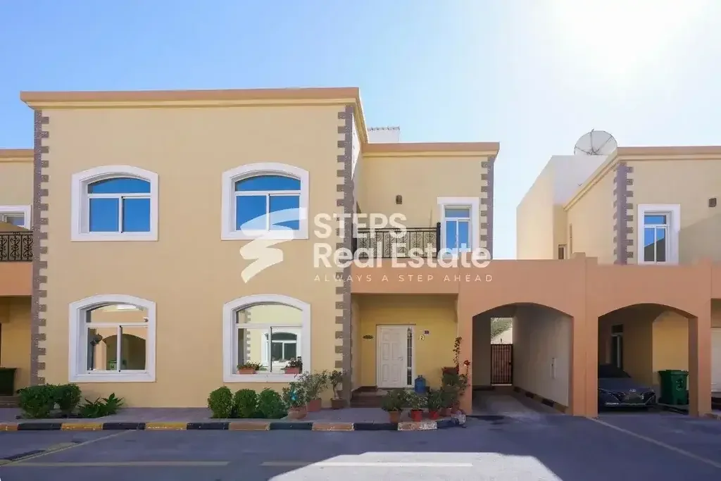 Family Residential  - Not Furnished  - Doha  - Al Thumama  - 4 Bedrooms