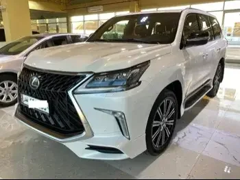 Lexus  LX  570  2018  Automatic  119,000 Km  8 Cylinder  Four Wheel Drive (4WD)  SUV  White