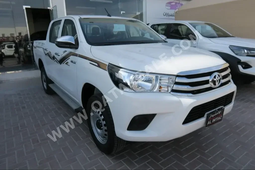 Toyota  Hilux  2024  Automatic  0 Km  4 Cylinder  Four Wheel Drive (4WD)  Pick Up  White  With Warranty