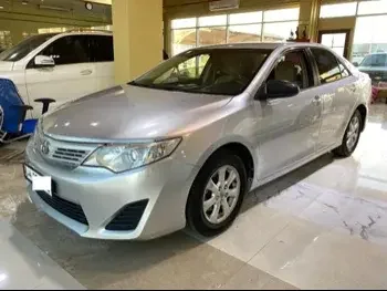 Toyota  Camry  GL  2014  Automatic  144,000 Km  4 Cylinder  Front Wheel Drive (FWD)  Sedan  Silver