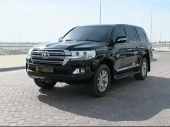 Toyota  Land Cruiser  VXR  2018  Automatic  232,000 Km  8 Cylinder  Four Wheel Drive (4WD)  SUV  Black