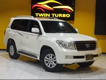 Toyota  Land Cruiser  GX  2011  Automatic  279,000 Km  6 Cylinder  Four Wheel Drive (4WD)  SUV  White