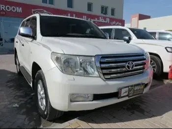 Toyota  Land Cruiser  GXR  2011  Automatic  371,000 Km  8 Cylinder  Four Wheel Drive (4WD)  SUV  White