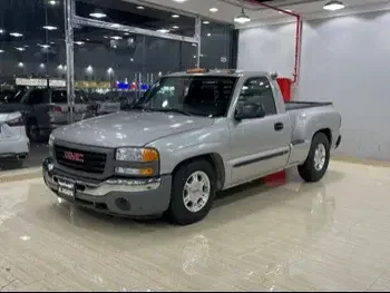 GMC  Sierra  1500  2005  Manual  1,510 Km  8 Cylinder  Four Wheel Drive (4WD)  Pick Up  Silver