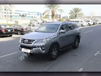 Toyota  Fortuner  2017  Automatic  86,000 Km  6 Cylinder  Four Wheel Drive (4WD)  SUV  Silver