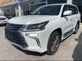 Lexus  LX  570  2016  Automatic  125,000 Km  8 Cylinder  Four Wheel Drive (4WD)  SUV  White