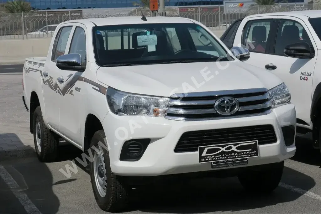 Toyota  Hilux  2024  Manual  0 Km  4 Cylinder  Four Wheel Drive (4WD)  Pick Up  White  With Warranty