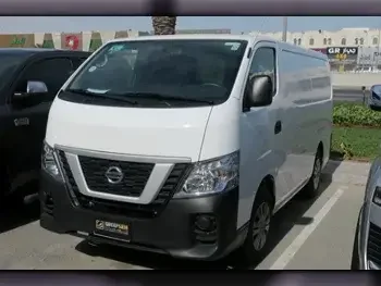 Nissan  Urvan  2022  Manual  25,000 Km  4 Cylinder  Front Wheel Drive (FWD)  Van / Bus  White  With Warranty