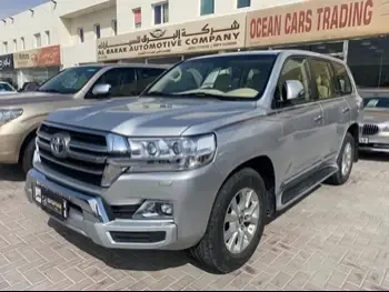 Toyota  Land Cruiser  GXR  2019  Automatic  60,000 Km  8 Cylinder  Four Wheel Drive (4WD)  SUV  Silver