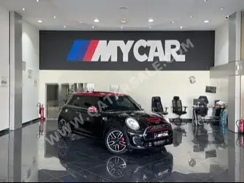 Mini  Cooper  JCW  2018  Automatic  55,000 Km  4 Cylinder  Front Wheel Drive (FWD)  Hatchback  Black