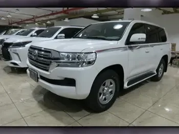 Toyota  Land Cruiser  GXR  2021  Automatic  66,000 Km  6 Cylinder  Four Wheel Drive (4WD)  SUV  White