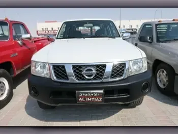 Nissan  Patrol  Safari  2006  Automatic  580,000 Km  6 Cylinder  Four Wheel Drive (4WD)  SUV  White