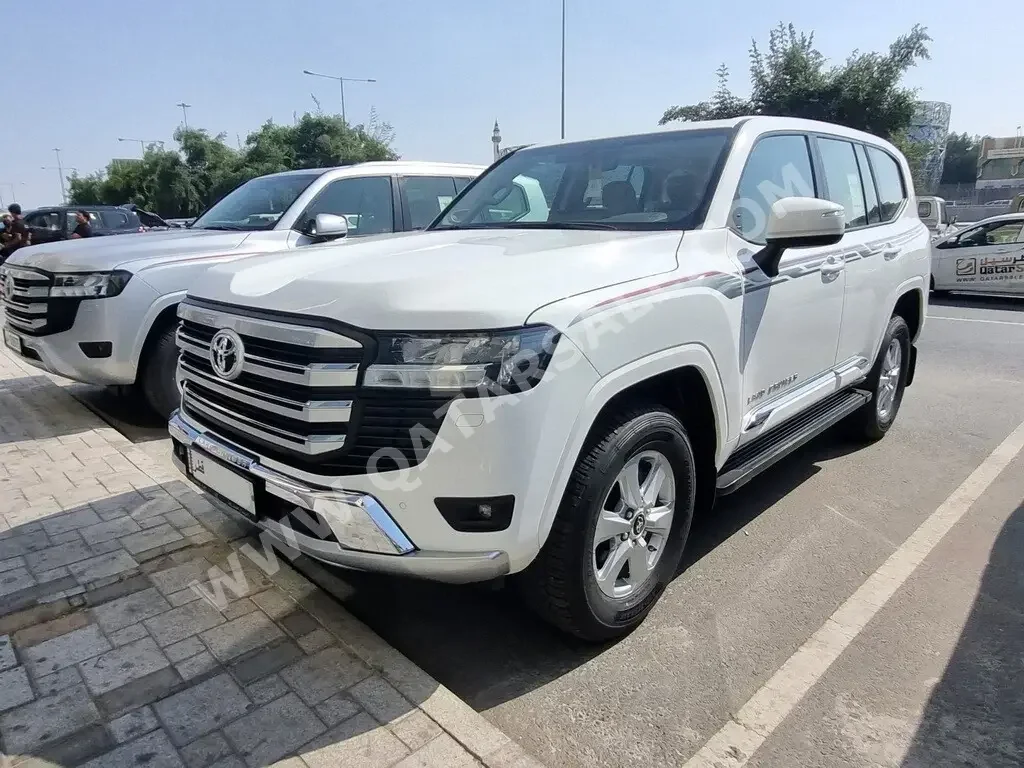 Toyota  Land Cruiser  GXR  2023  Automatic  0 Km  6 Cylinder  Four Wheel Drive (4WD)  SUV  White  With Warranty