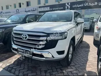 Toyota  Land Cruiser  GXR  2024  Automatic  0 Km  6 Cylinder  Four Wheel Drive (4WD)  SUV  White  With Warranty