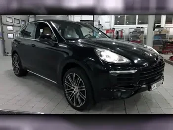 Porsche  Cayenne  2016  Automatic  76,000 Km  6 Cylinder  Four Wheel Drive (4WD)  SUV  Black