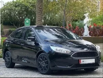 Ford  Focus  2016  Manual  90,000 Km  4 Cylinder  Front Wheel Drive (FWD)  Sedan  Black