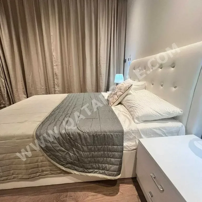 3 Bedrooms Apartment For Rent in Doha The Pearl