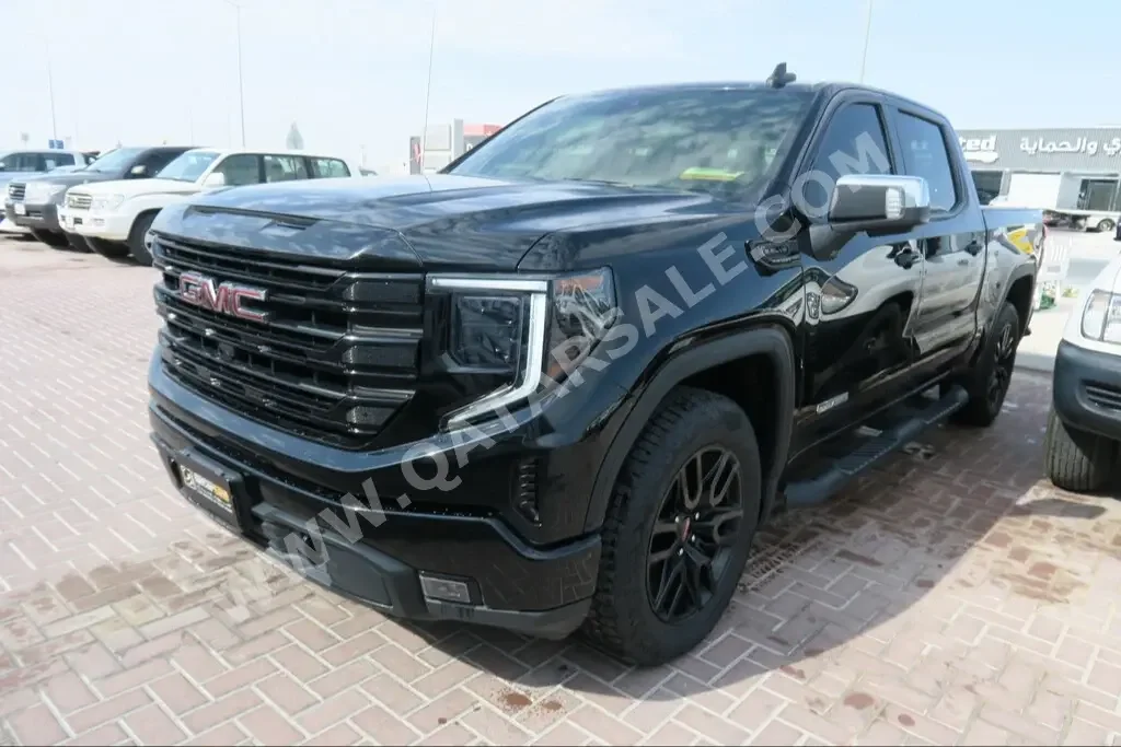  GMC  Sierra  Elevation  2023  Automatic  32,000 Km  8 Cylinder  Four Wheel Drive (4WD)  Pick Up  Black  With Warranty