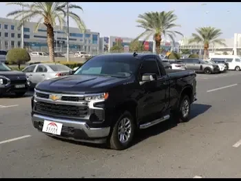 Chevrolet  Silverado  LT  2023  Automatic  2,000 Km  8 Cylinder  Four Wheel Drive (4WD)  Pick Up  Black  With Warranty