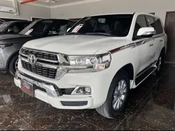 Toyota  Land Cruiser  GXR  2021  Automatic  47,000 Km  8 Cylinder  Four Wheel Drive (4WD)  SUV  White